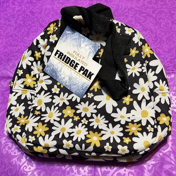 New Fridge Pak Personal Lunch Tote, Daisy Black 9in H x 7.25 W x 3.5 in D (Tango - Picture 2 of 6